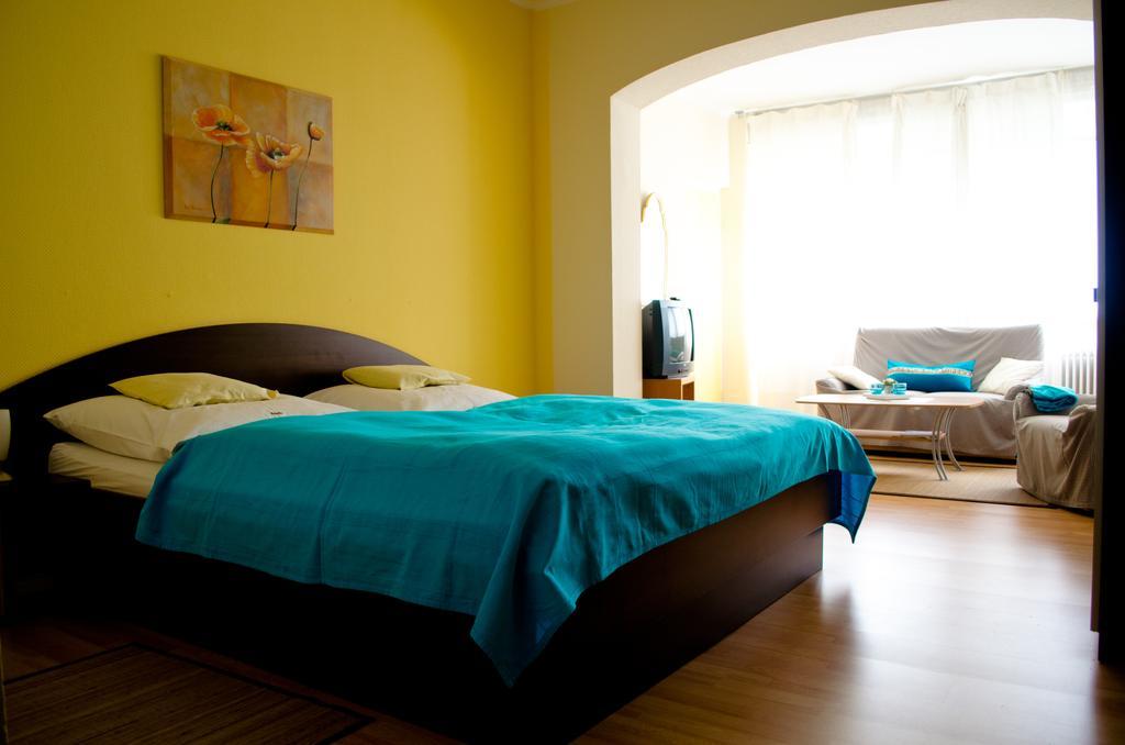 Haus Helvetia Bed & Breakfast Bad Orb Exterior photo
