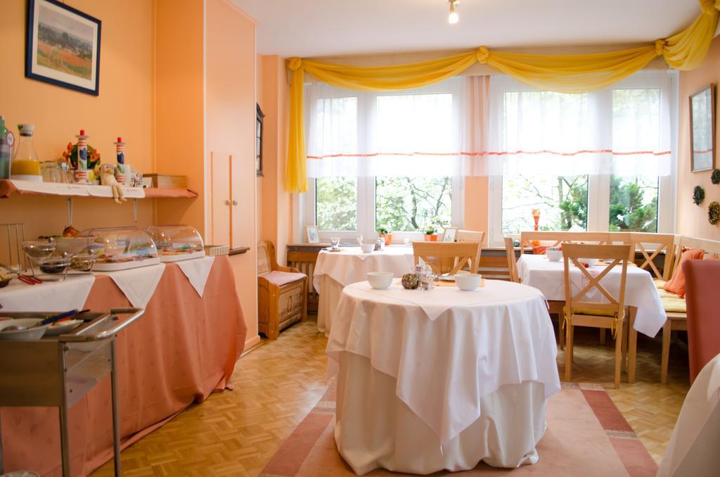 Haus Helvetia Bed & Breakfast Bad Orb Exterior photo